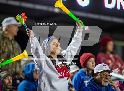 Thumbnail 2 in Woodville @ Tidehaven (UIL 3A D2 Semifinal Football Playoff) photogallery.
