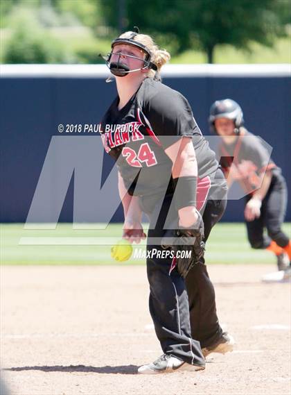 Thumbnail 3 in Mohawk Area vs. Upper Dauphin Area (PIAA 2A Championship) photogallery.