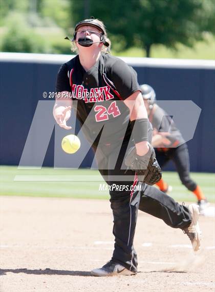 Thumbnail 1 in Mohawk Area vs. Upper Dauphin Area (PIAA 2A Championship) photogallery.