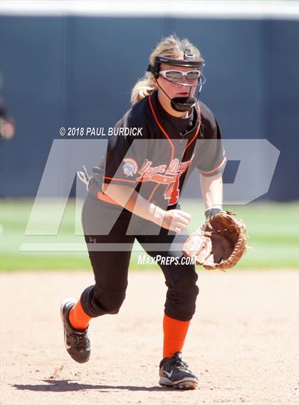 Thumbnail 2 in Mohawk Area vs. Upper Dauphin Area (PIAA 2A Championship) photogallery.