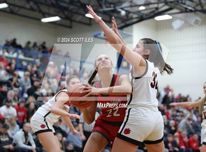 Thumbnail 2 in Sheridan vs Circleville (OHSAA D2 District Final) photogallery.