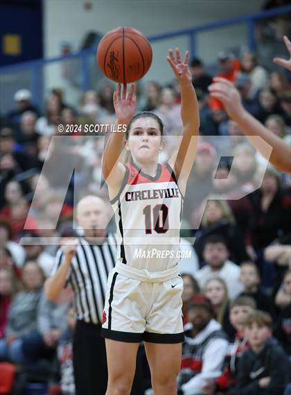Thumbnail 3 in Sheridan vs Circleville (OHSAA D2 District Final) photogallery.
