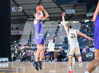 Thumbnail 2 in North Thurston vs. Mountlake Terrace (WIAA Round of 12) photogallery.