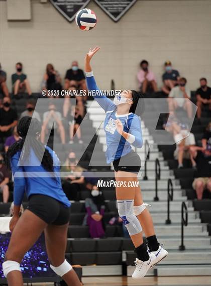 Thumbnail 2 in Episcopal @ College Station photogallery.