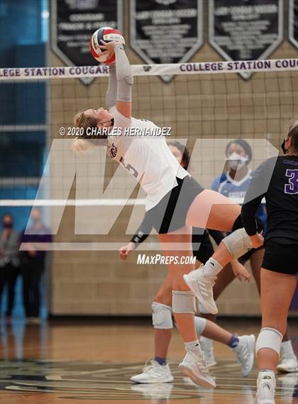 Thumbnail 1 in Episcopal @ College Station photogallery.