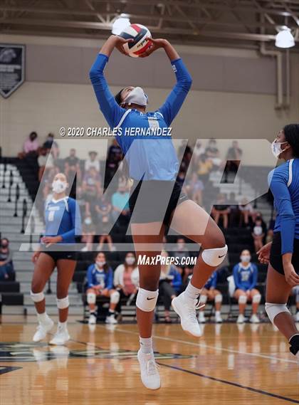 Thumbnail 3 in Episcopal @ College Station photogallery.