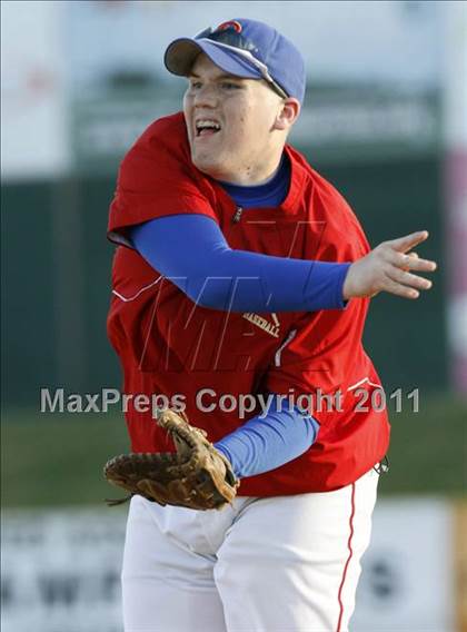 Thumbnail 1 in Metro-East Lutheran vs Roxana  photogallery.