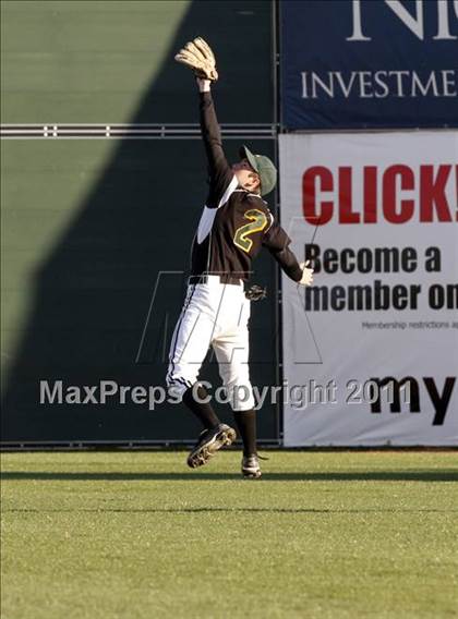 Thumbnail 1 in Metro-East Lutheran vs Roxana  photogallery.
