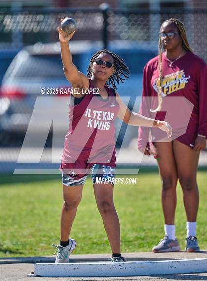 Thumbnail 3 in Lake Houston Conquerors Invitational (Shot Put) photogallery.