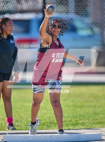 Thumbnail 1 in Lake Houston Conquerors Invitational (Shot Put) photogallery.