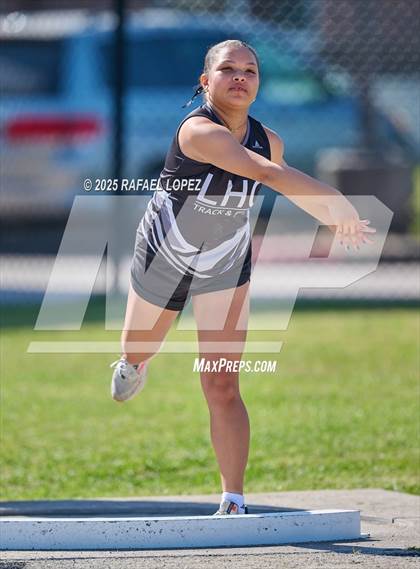 Thumbnail 3 in Lake Houston Conquerors Invitational (Shot Put) photogallery.