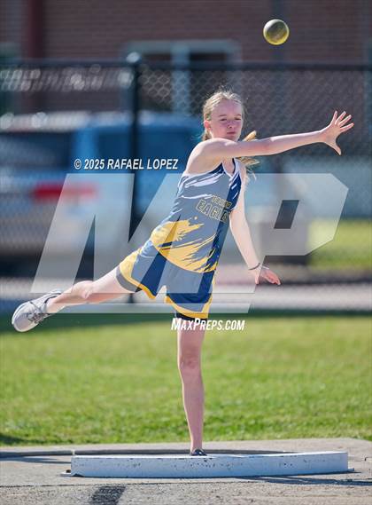 Thumbnail 1 in Lake Houston Conquerors Invitational (Shot Put) photogallery.