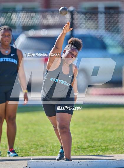 Thumbnail 3 in Lake Houston Conquerors Invitational (Shot Put) photogallery.