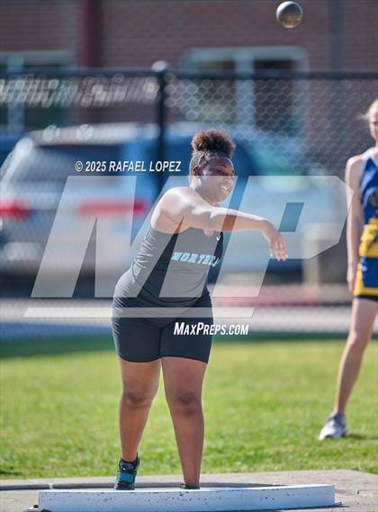 Thumbnail 1 in Lake Houston Conquerors Invitational (Shot Put) photogallery.