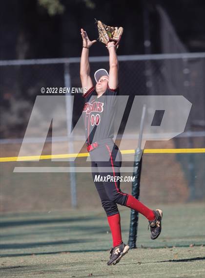 Thumbnail 3 in Pepperell vs Bryan County (GHSA 1A D1 State Tournament) photogallery.