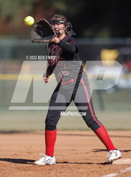 Thumbnail 1 in Pepperell vs Bryan County (GHSA 1A D1 State Tournament) photogallery.
