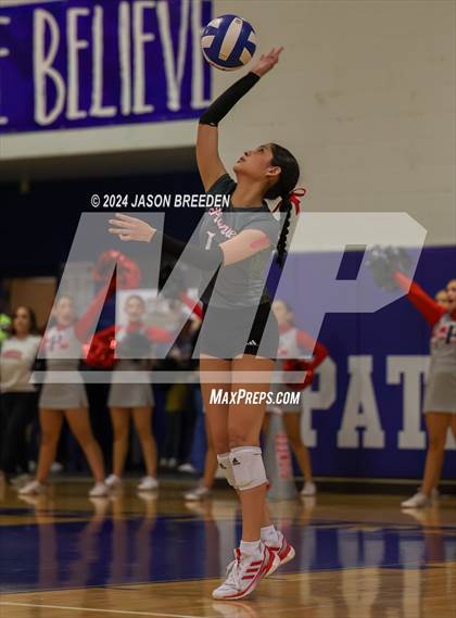 Thumbnail 3 in Pioneer vs. Mission Veterans Memorial (UIL 5A Region IV D2 Area Volleyball) photogallery.