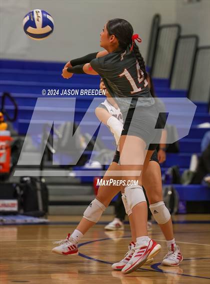 Thumbnail 2 in Pioneer vs. Mission Veterans Memorial (UIL 5A Region IV D2 Area Volleyball) photogallery.