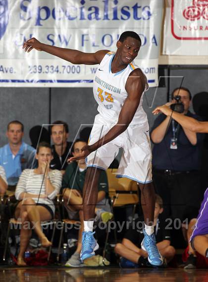 Thumbnail 2 in Huntington Prep vs. HCYA North (City of Palms Classic) photogallery.