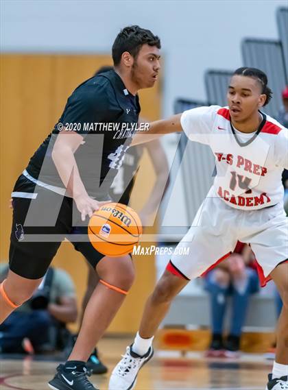 Thumbnail 1 in Chatham Charter vs. Winston-Salem Preparatory Academy (NCHSAA 1A Western Regional Final) photogallery.