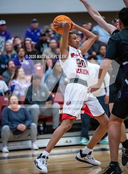 Thumbnail 1 in Chatham Charter vs. Winston-Salem Preparatory Academy (NCHSAA 1A Western Regional Final) photogallery.