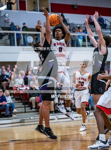 Thumbnail 1 in Chatham Charter vs. Winston-Salem Preparatory Academy (NCHSAA 1A Western Regional Final) photogallery.