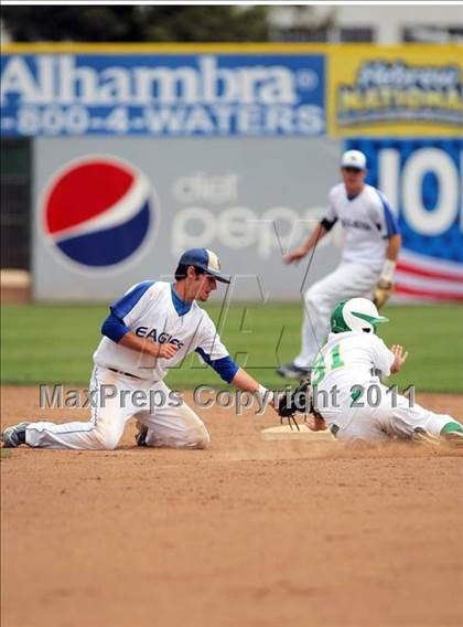 Thumbnail 3 in Los Altos vs. Monterey (CIF CCS D2 Final) photogallery.