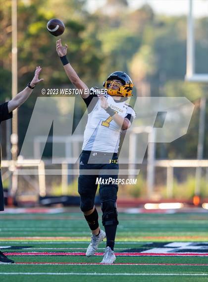 Thumbnail 2 in El Capitan @ Canyon Hills photogallery.