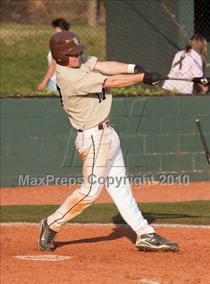 Thumbnail 1 in David Crockett vs. Rossview (Kesslers Classic) photogallery.