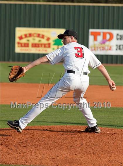 Thumbnail 3 in David Crockett vs. Rossview (Kesslers Classic) photogallery.