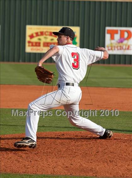 Thumbnail 1 in David Crockett vs. Rossview (Kesslers Classic) photogallery.