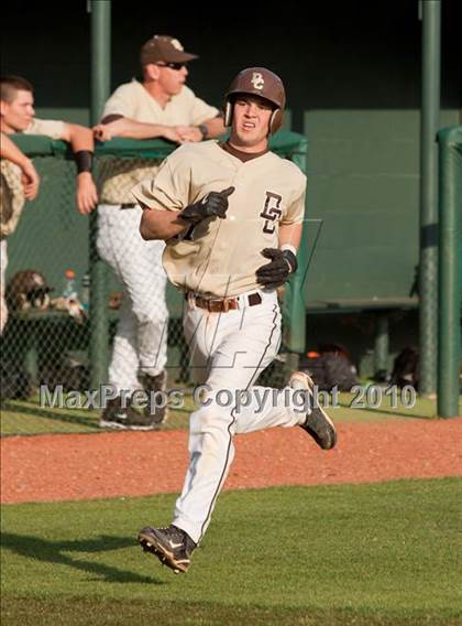 Thumbnail 2 in David Crockett vs. Rossview (Kesslers Classic) photogallery.