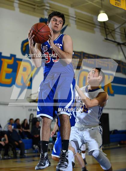 Thumbnail 3 in Los Altos @ Charter Oak photogallery.