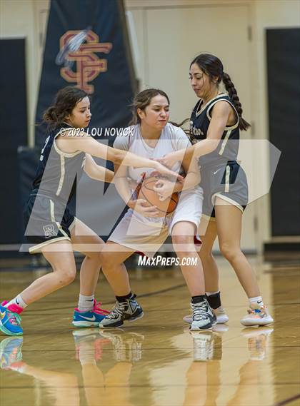 Thumbnail 3 in Monte Del Sol Charter vs. Raton photogallery.
