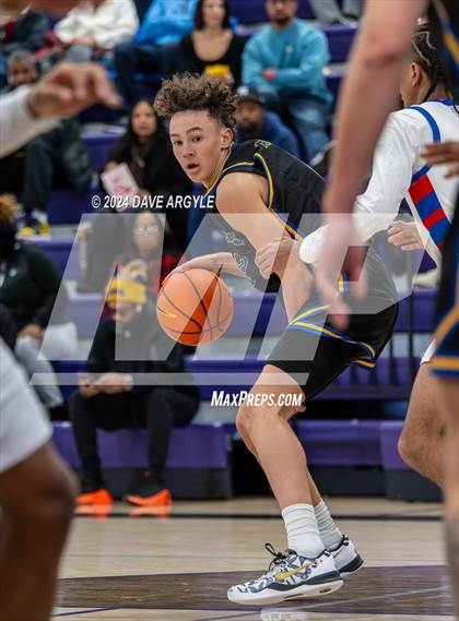 Thumbnail 1 in Orem vs. Duncanville (Holiday Hoopfest) photogallery.