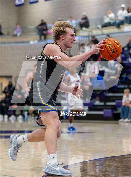 Thumbnail 3 in Orem vs. Duncanville (Holiday Hoopfest) photogallery.