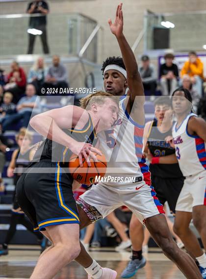 Thumbnail 2 in Orem vs. Duncanville (Holiday Hoopfest) photogallery.