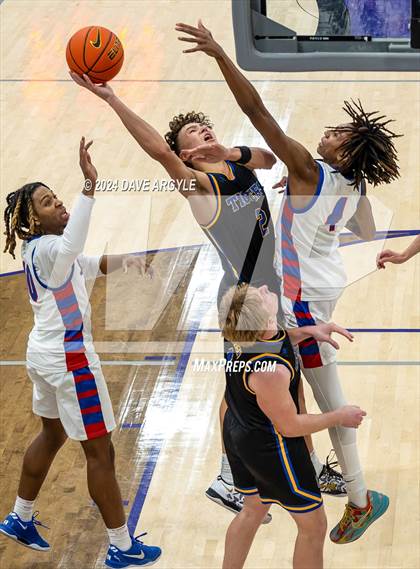 Thumbnail 1 in Orem vs. Duncanville (Holiday Hoopfest) photogallery.