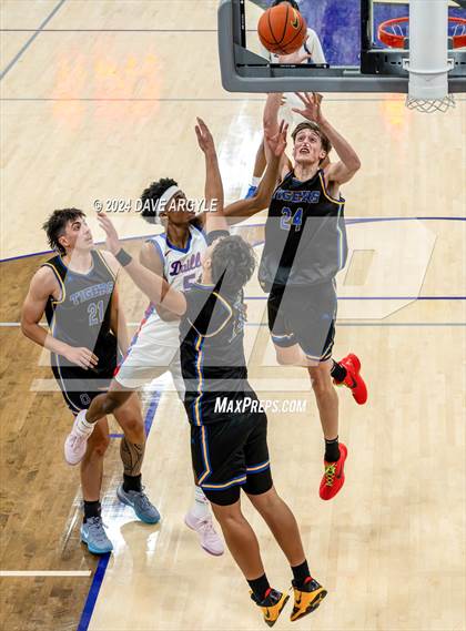 Thumbnail 3 in Orem vs. Duncanville (Holiday Hoopfest) photogallery.