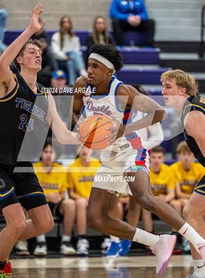 Thumbnail 2 in Orem vs. Duncanville (Holiday Hoopfest) photogallery.