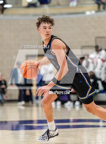 Thumbnail 3 in Orem vs. Duncanville (Holiday Hoopfest) photogallery.