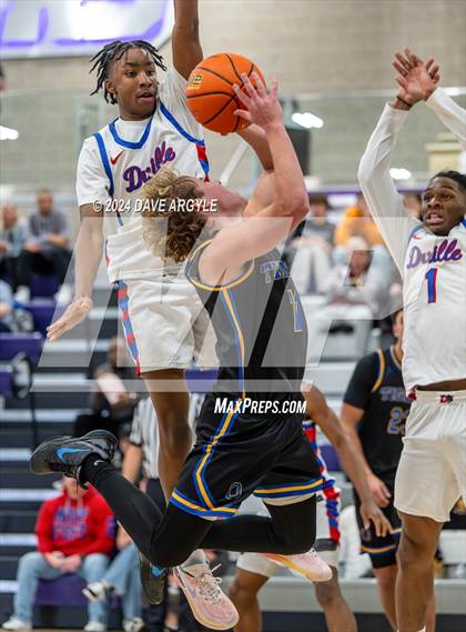 Thumbnail 2 in Orem vs. Duncanville (Holiday Hoopfest) photogallery.