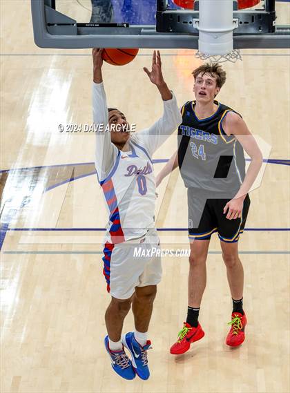 Thumbnail 2 in Orem vs. Duncanville (Holiday Hoopfest) photogallery.