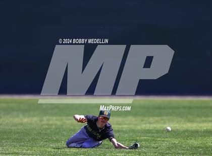 Thumbnail 1 in Red Bluff vs. Hoover photogallery.