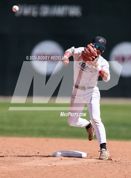Thumbnail 3 in Red Bluff vs. Hoover photogallery.