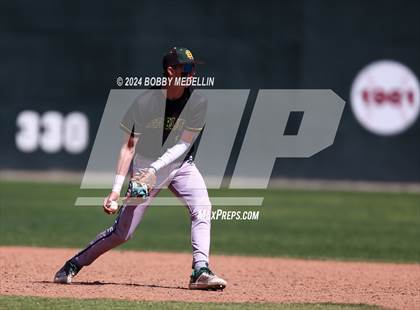 Thumbnail 1 in Red Bluff vs. Hoover photogallery.