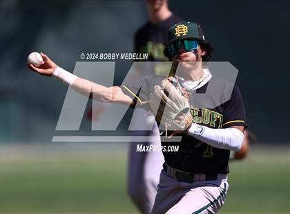 Thumbnail 3 in Red Bluff vs. Hoover photogallery.