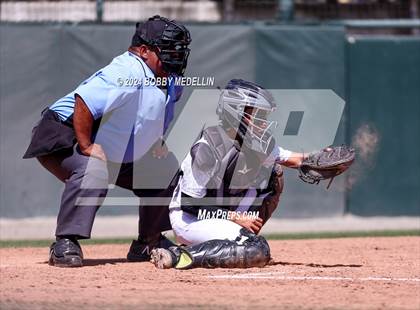 Thumbnail 3 in Red Bluff vs. Hoover photogallery.