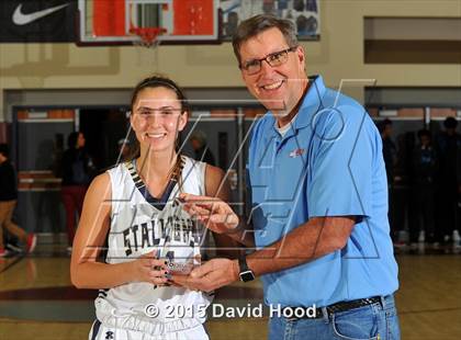 Thumbnail 1 in 2015 MaxPreps Holiday Classic Girls 3 Point Finals photogallery.