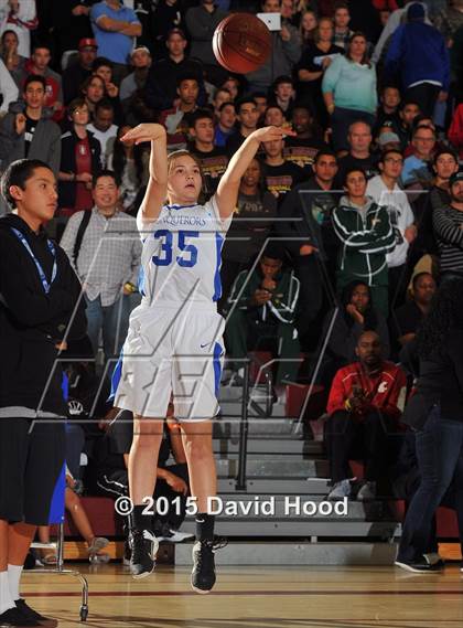 Thumbnail 1 in 2015 MaxPreps Holiday Classic Girls 3 Point Finals photogallery.